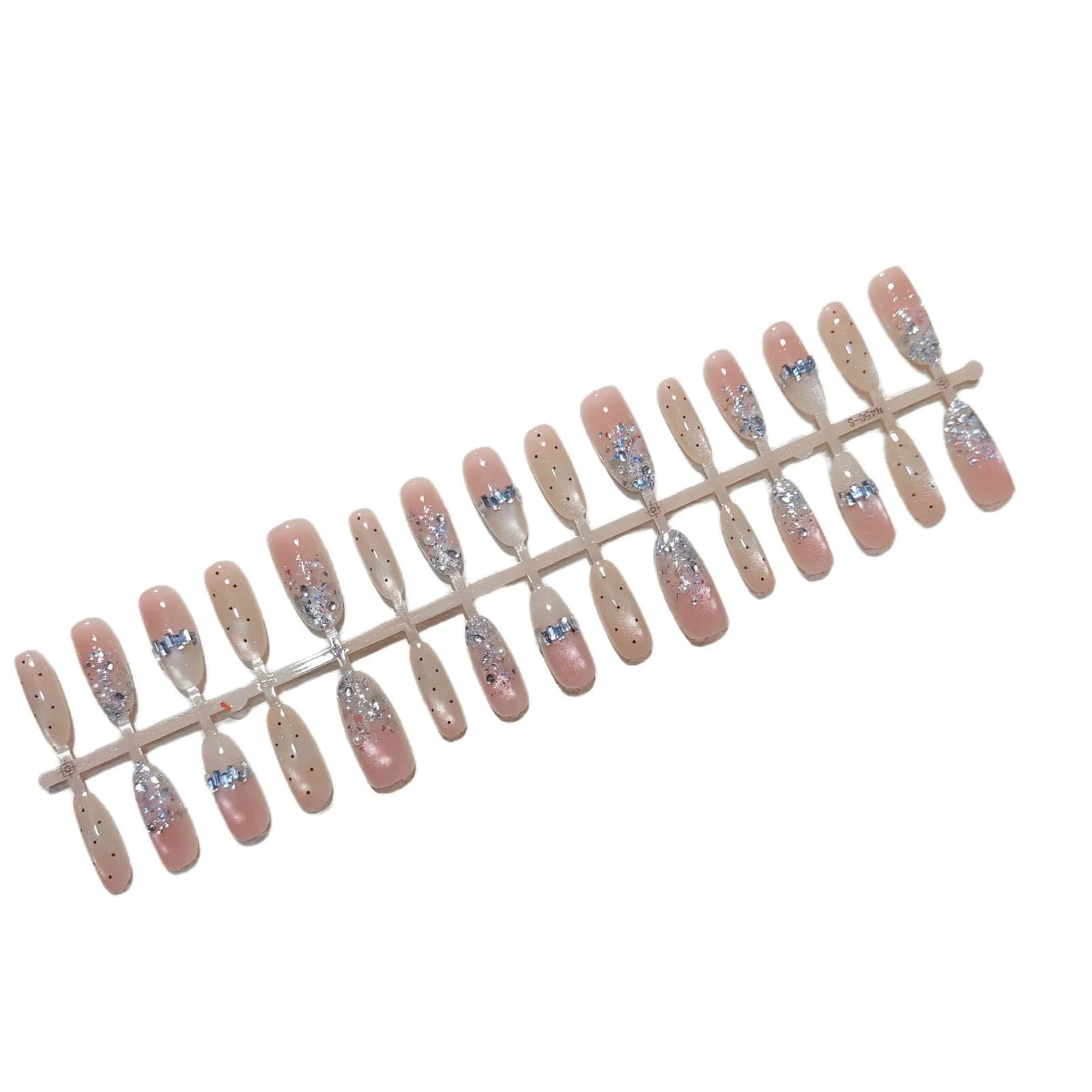 Faux Ongles à Presser Nude Argent Pailletés Effet Œil de Chat Forme Ovale Moyenne