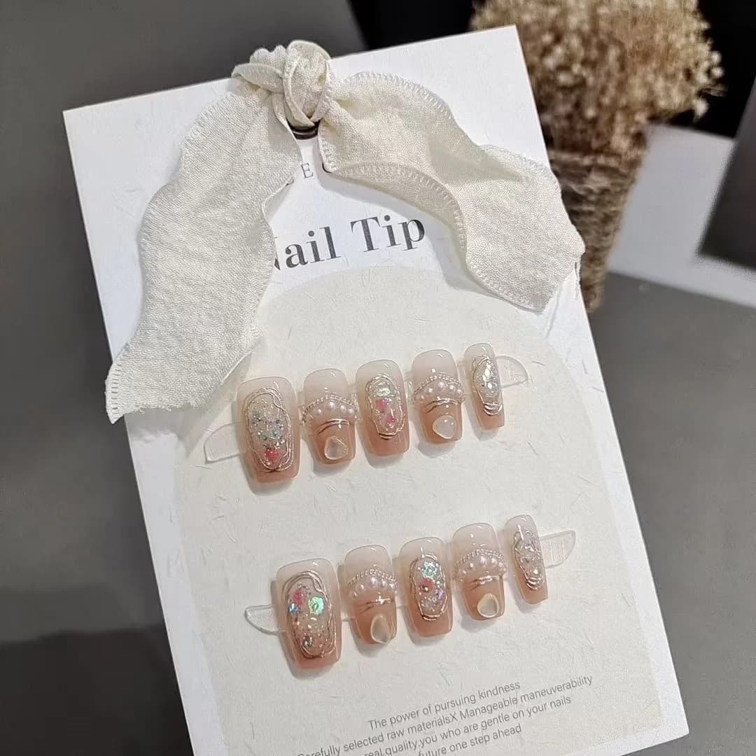 Faux Ongles Courts Forme Cercueil Nacre Aurore Perles 10 Pièces