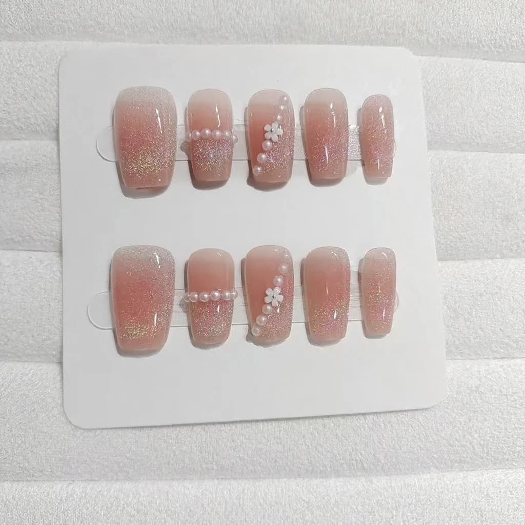 Faux ongles courts trapèze avec cercles arc-en-ciel et perles, lot de 10