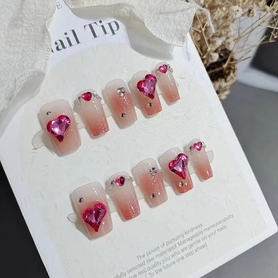 Faux ongles rose pâle avec strass cœur, lot de 30