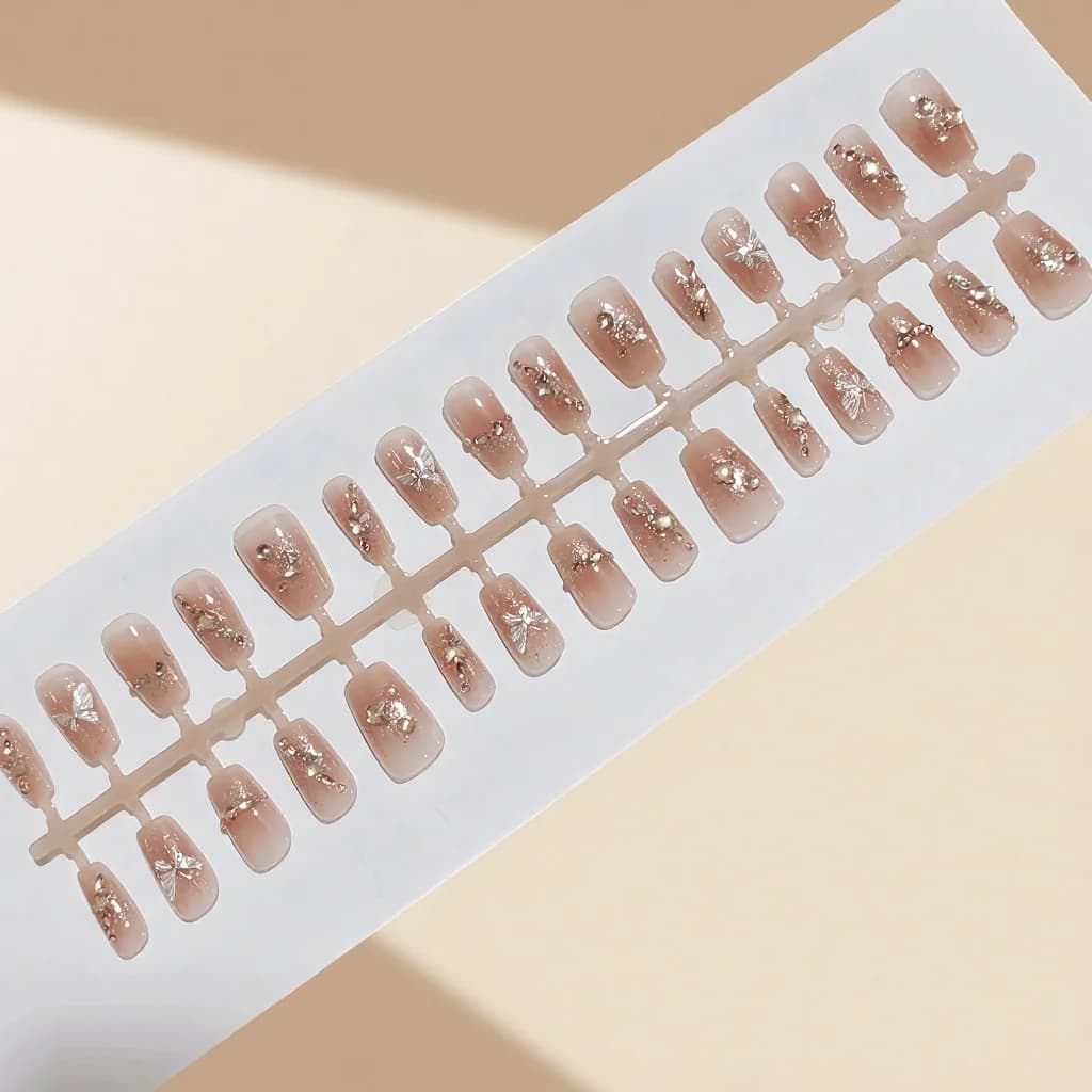 Faux Ongles Papillon et Étoile avec Strass et Finition Pailletée