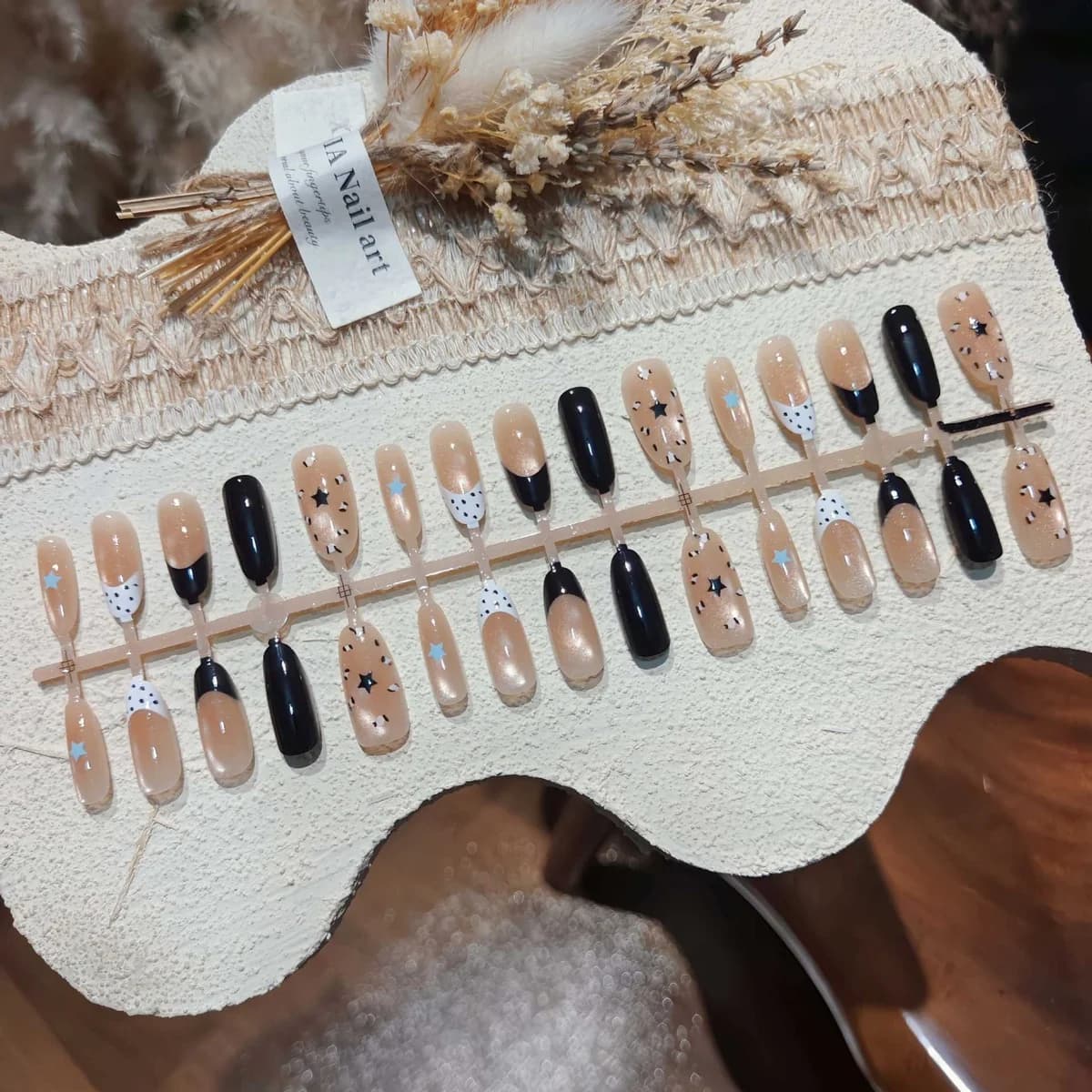 Faux Ongles Ovales Moyens Œil de Chat Étoile Argentée 30 Pièces