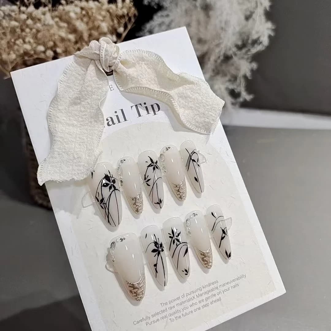 Faux Ongles à Presser Chrome Bambou, Forme Amande Longue, 10 Pièces