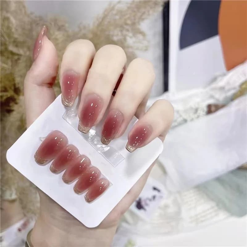 Faux Ongles Longs Cercueil Blush Coucher de Soleil avec Finition Chrome Clair de Lune