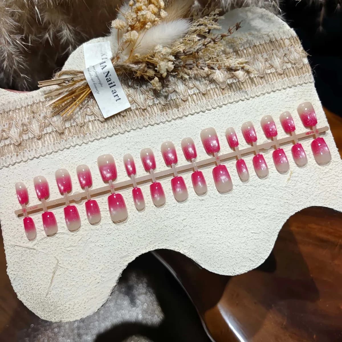 Faux Ongles Œil de Chat Dégradé Rose Poudré Forme Ballerine Courte
