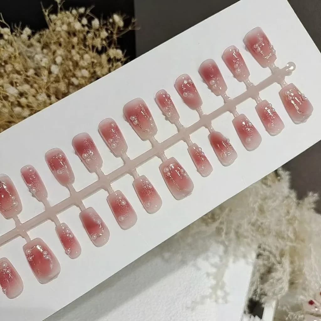 Faux Ongles Courts Cercueil Prune Blush Floral Papillon 30 Pièces