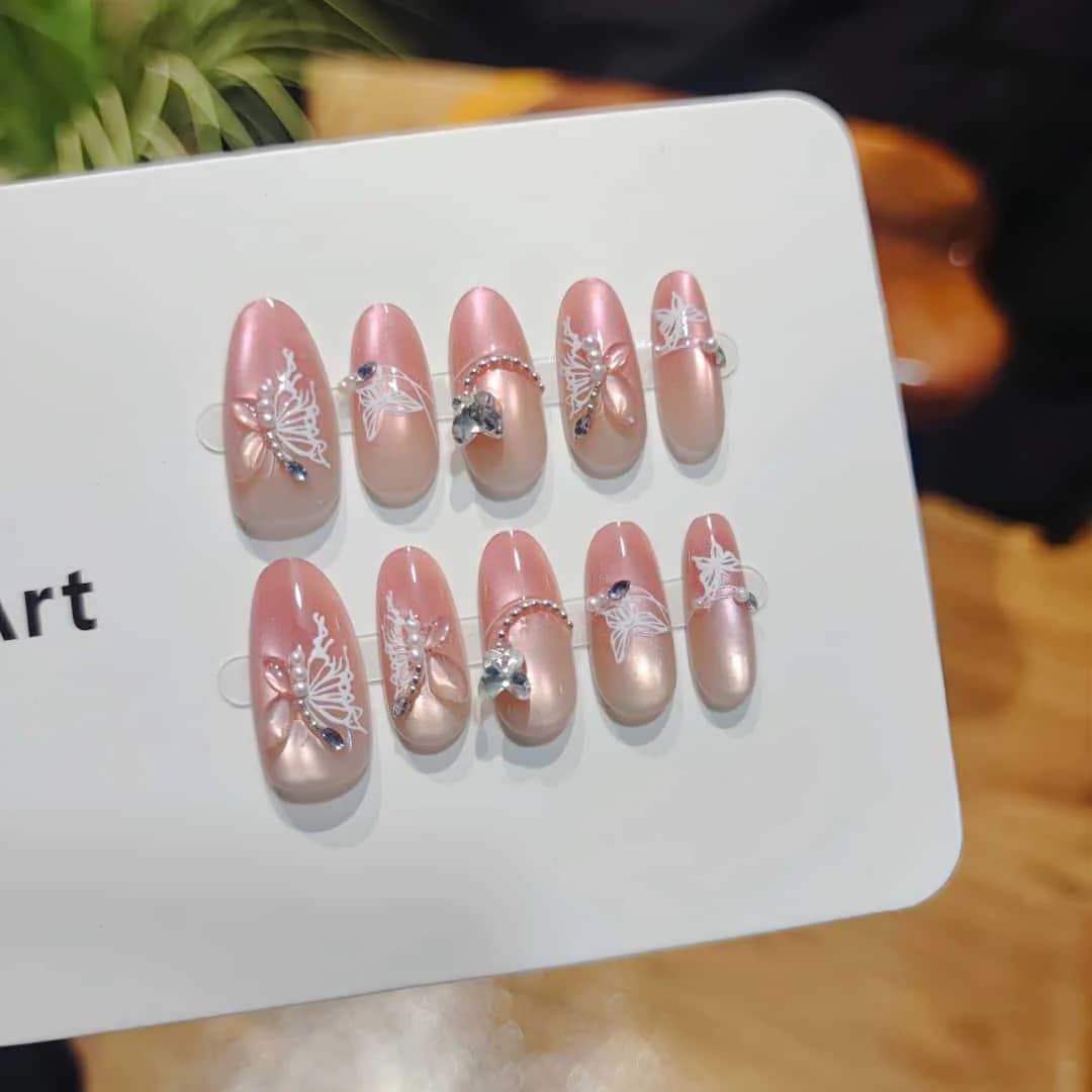 Faux Ongles Œil de Chat Baies Douces avec Nœud et Strass