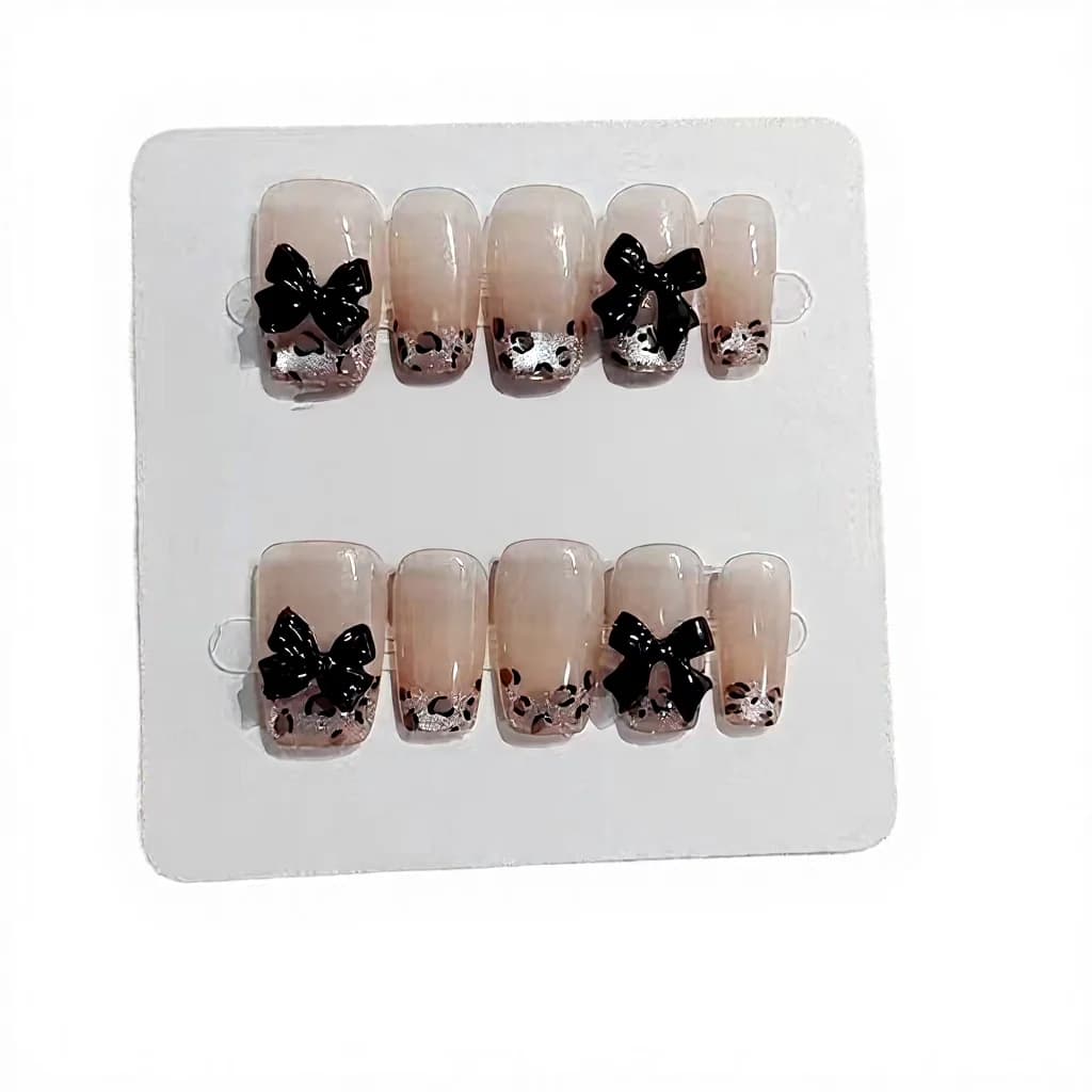 Faux Ongles Imprimé Léopard et Papillon, Forme Coffin Courte, 10 Pièces