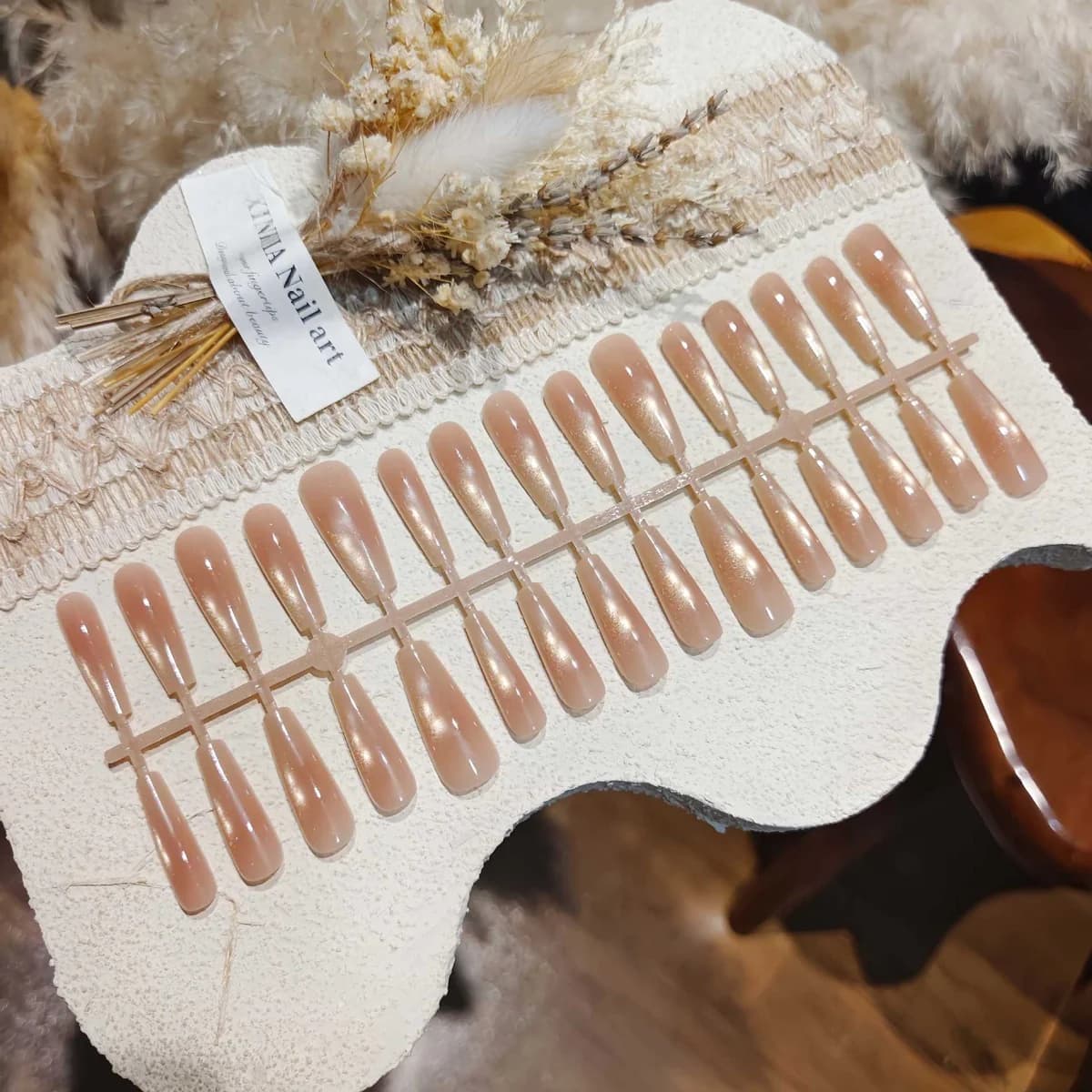 Faux Ongles Œil de Chat Or Brumeux avec Paillettes Perles de Verre