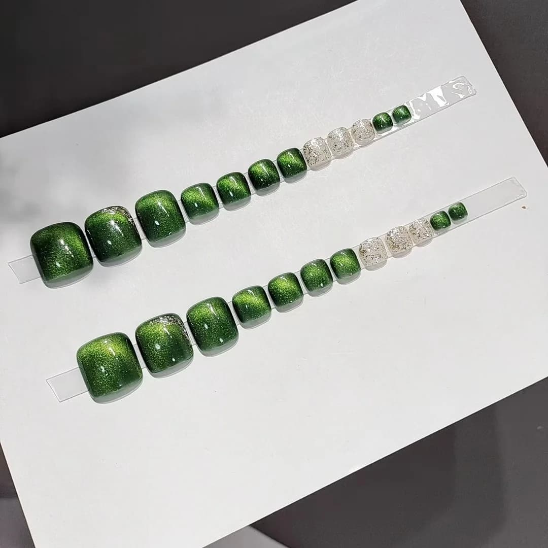 Faux Ongles Courts Œil de Chat Vert Pailleté