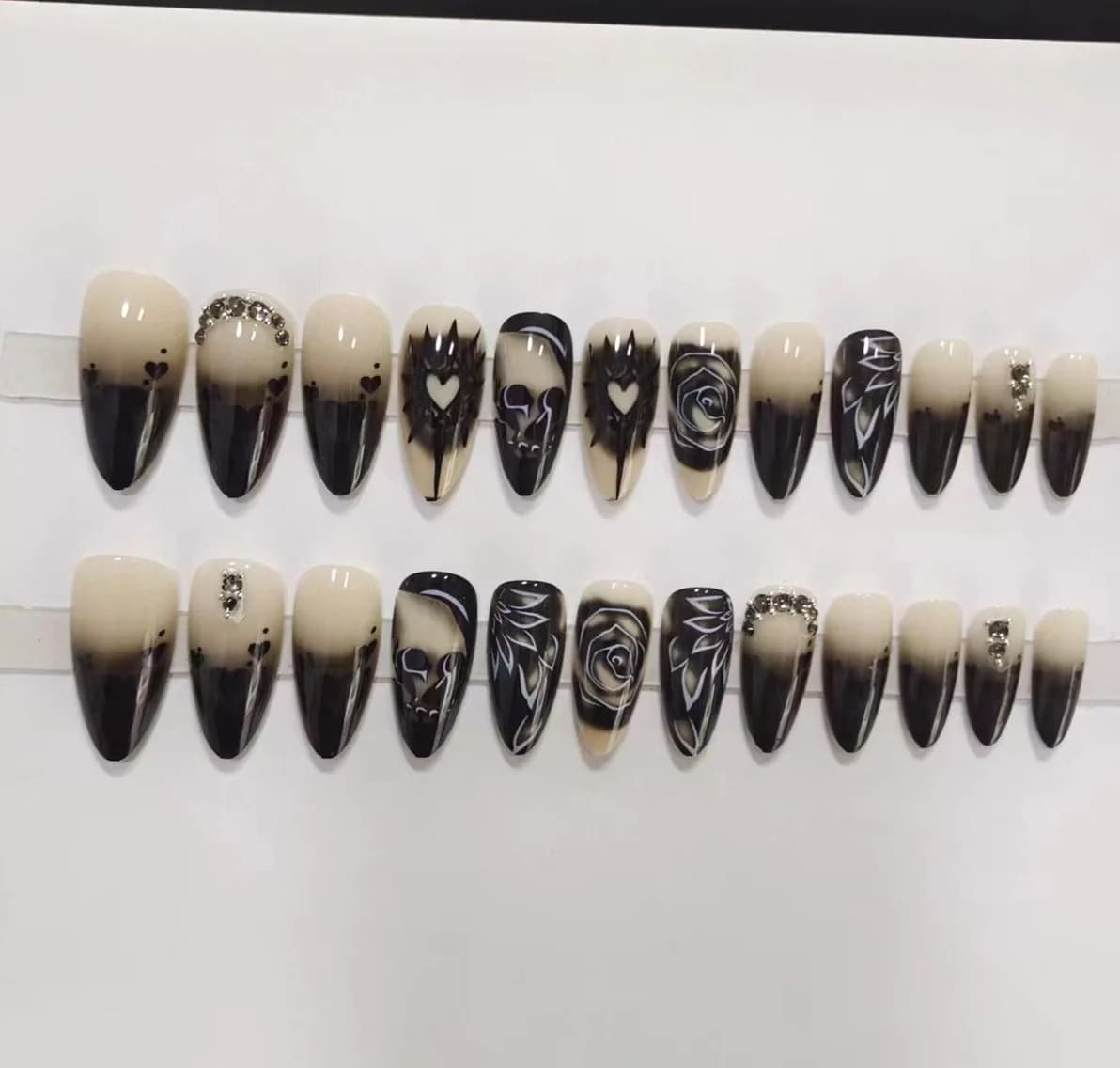 Faux Ongles Halloween Crâne Long Pointu Style Gothique