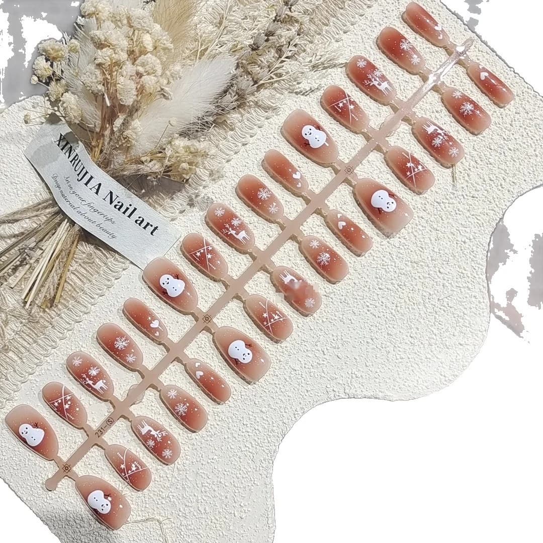 Ongles à Presser Hiver Cerf avec Flocons de Neige et Effet Blush