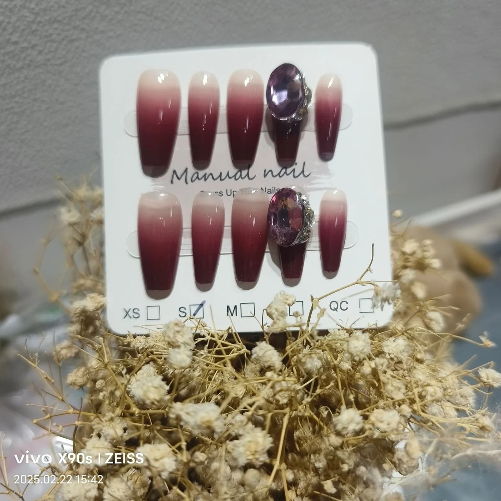 Faux Ongles Dégradé Ombre Rouge Cinabre Forme Cercueil Moyenne