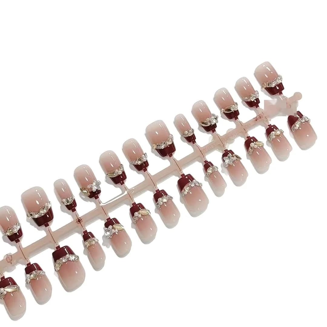 Faux Ongles Courts Carrés French Manucure avec Strass Étoiles