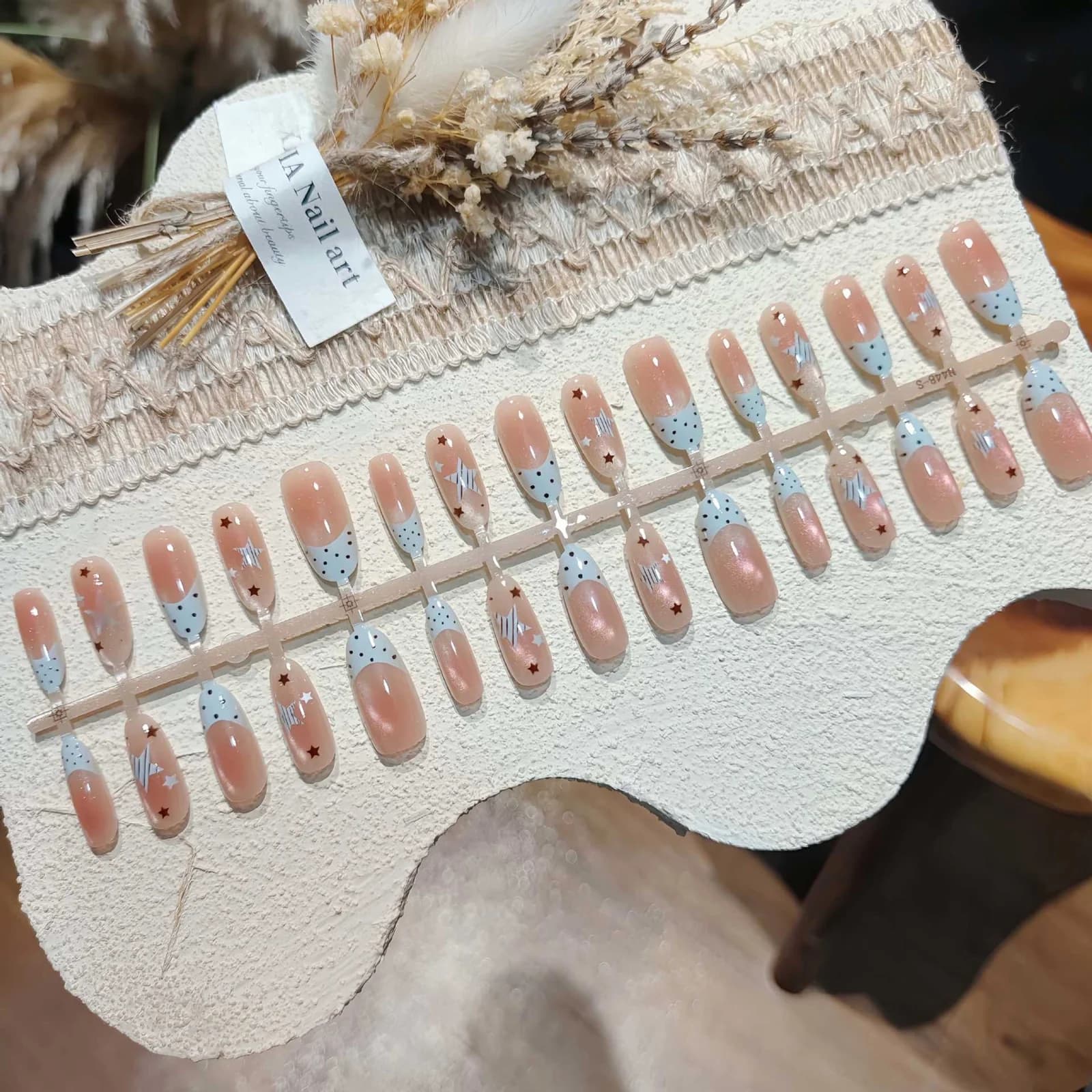 Faux Ongles Ovales Moyens Gel Souple Œil de Chat Pois Sel Marin