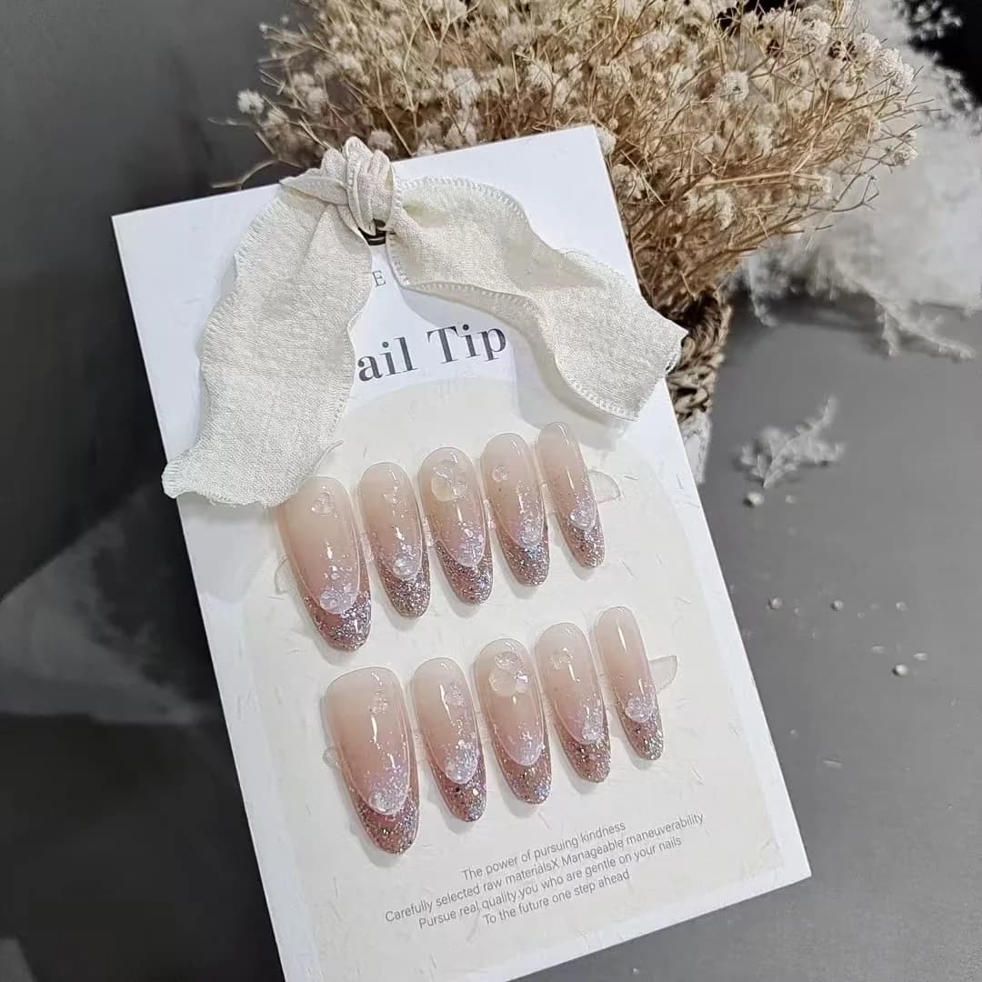 Faux ongles ovales longs réutilisables halo pailleté