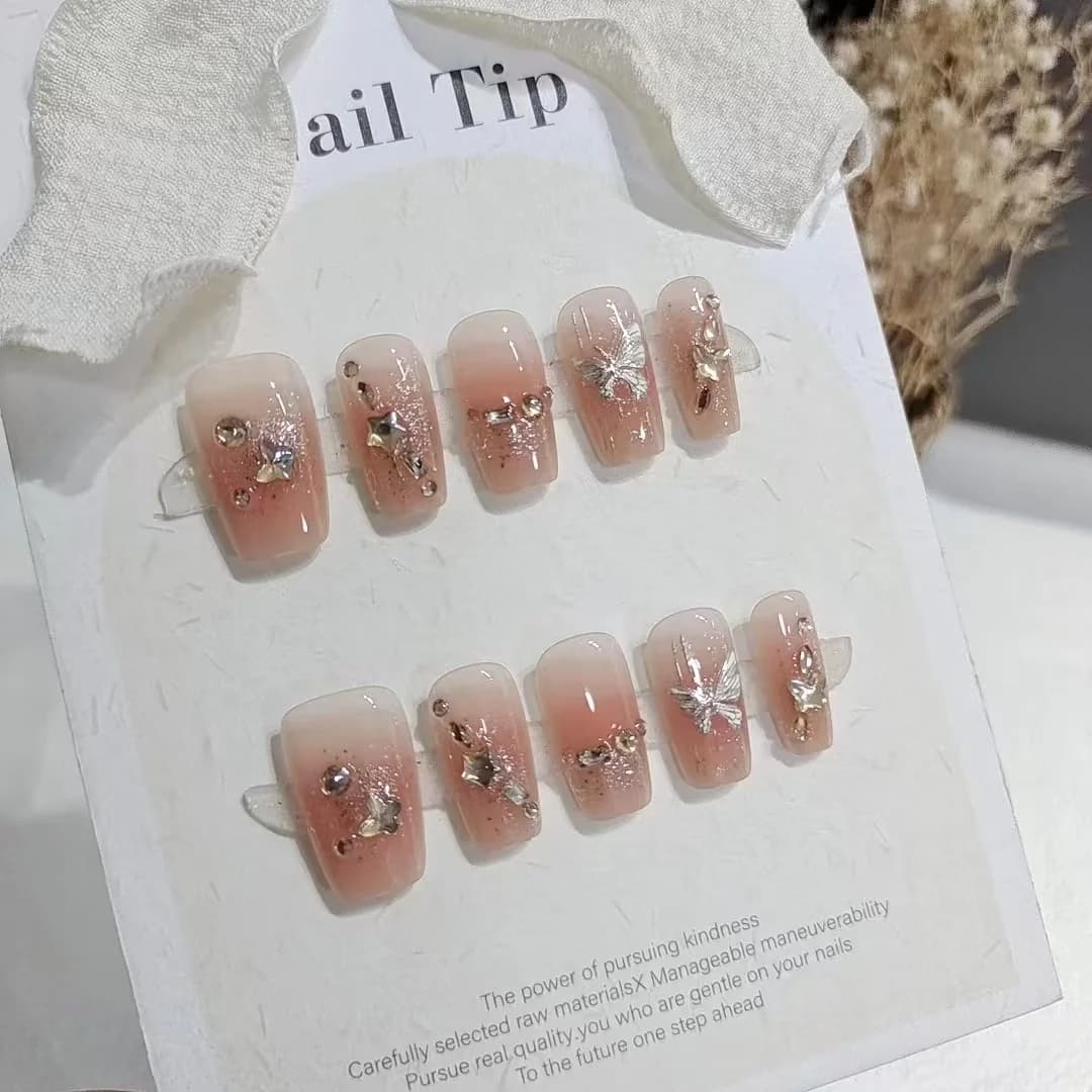 Faux Ongles Papillon et Étoile avec Strass et Finition Pailletée
